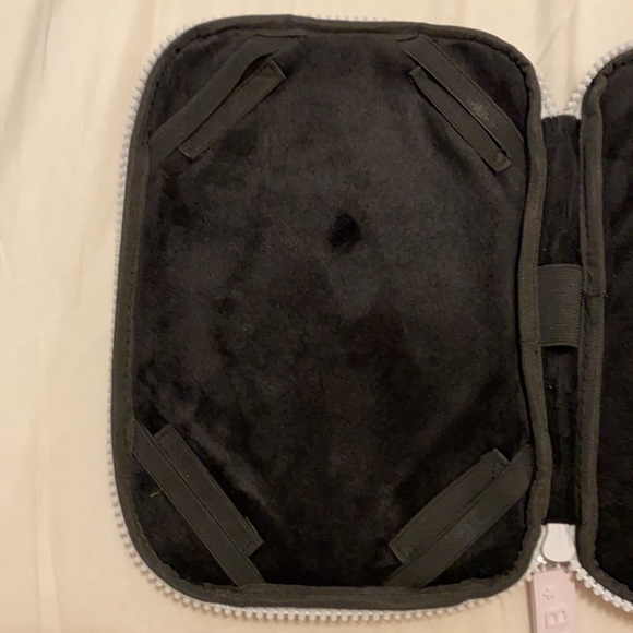 Mini tablet case - Picture 3 of 4